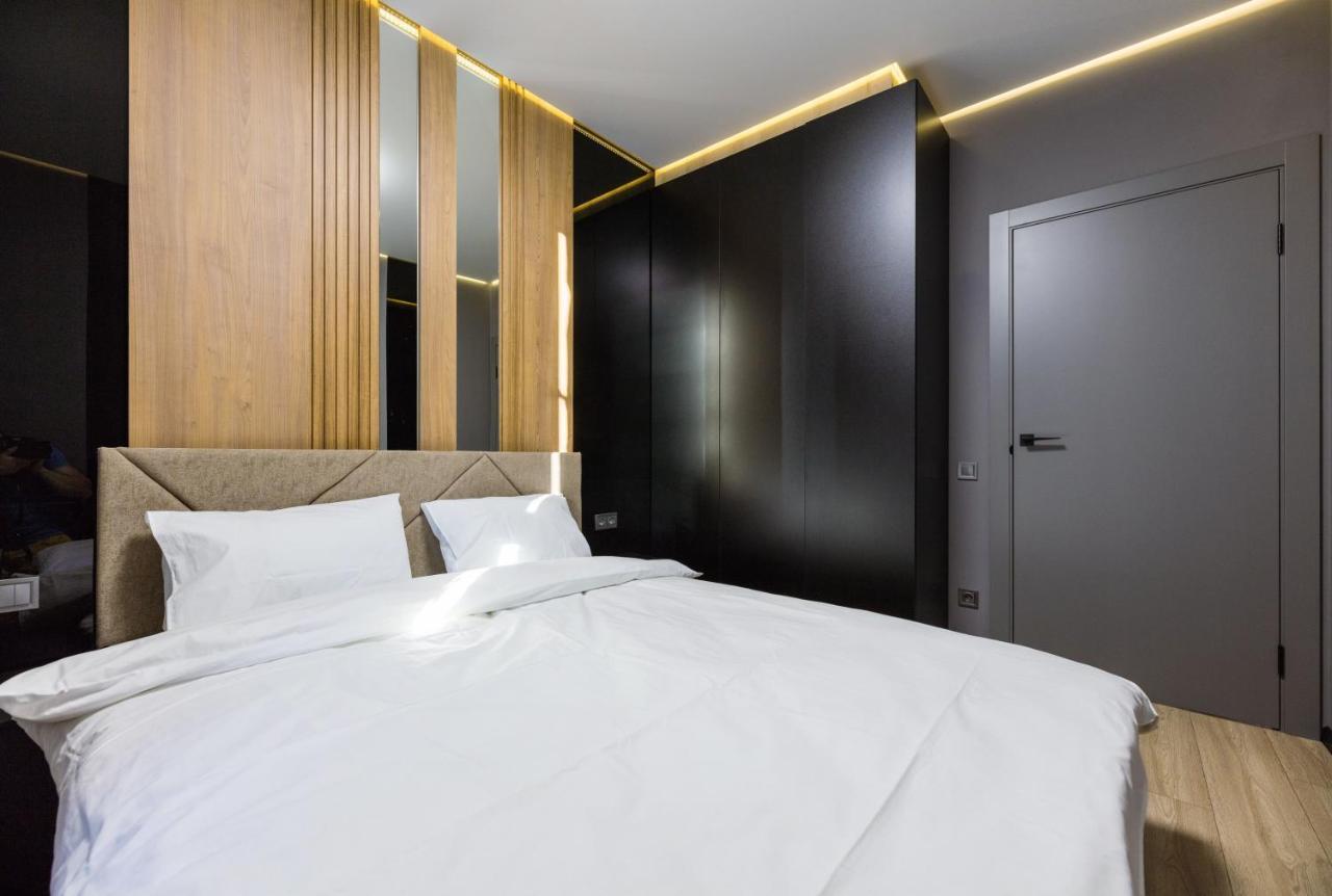 Fayna Town - Loft Black - Nyvky Kyiv Exterior photo