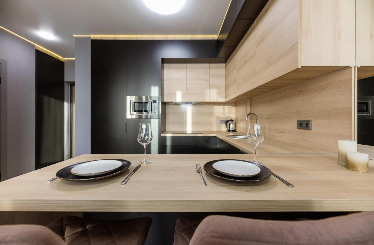 Fayna Town - Loft Black - Nyvky Kyiv Exterior photo